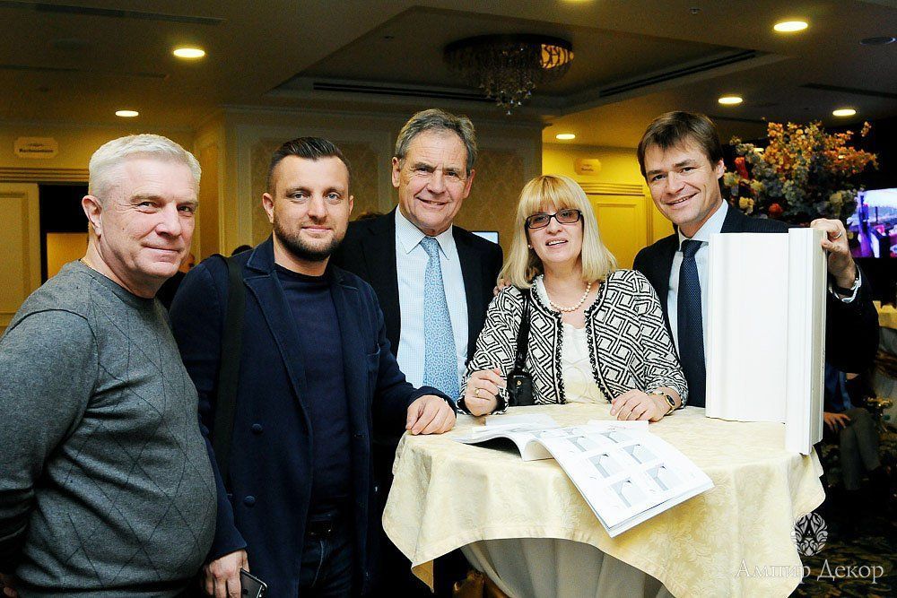 Orac Decor Ампир Декор