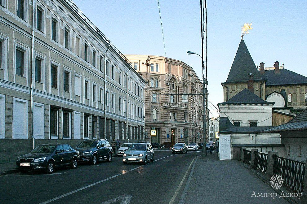 Пешая прогулка по одной из самых старых улиц Москвы - Варварке Пешая прогулка по одной из самых старых улиц Москвы - Варварке