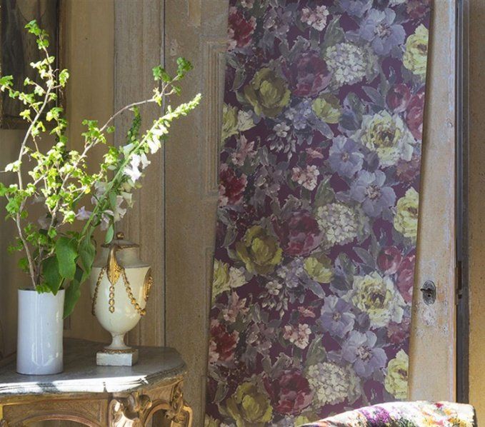 коллекция флизелиновых обоев в стиле фресковой живописи Caprifoglio от Designers Guild
