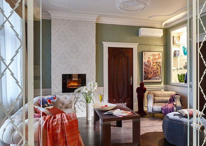 обои для стен Khroma и ARTE, бельгийская лепнина ORAC DECOR в "Идеальном ремонте"