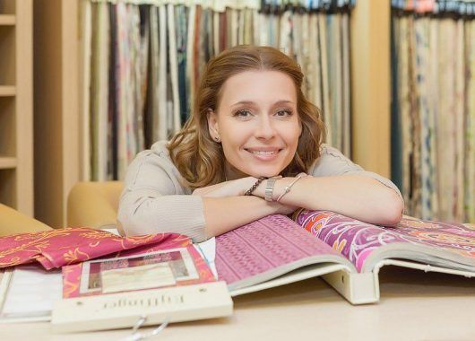 Актриса Любовь Толкалина в салоне Ампир Декор