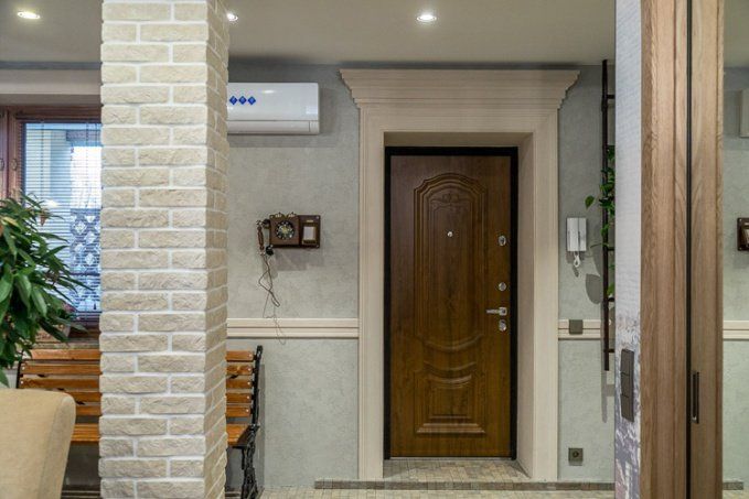 лепнина из полиуретана ORAC DECOR в интерьере гостиной