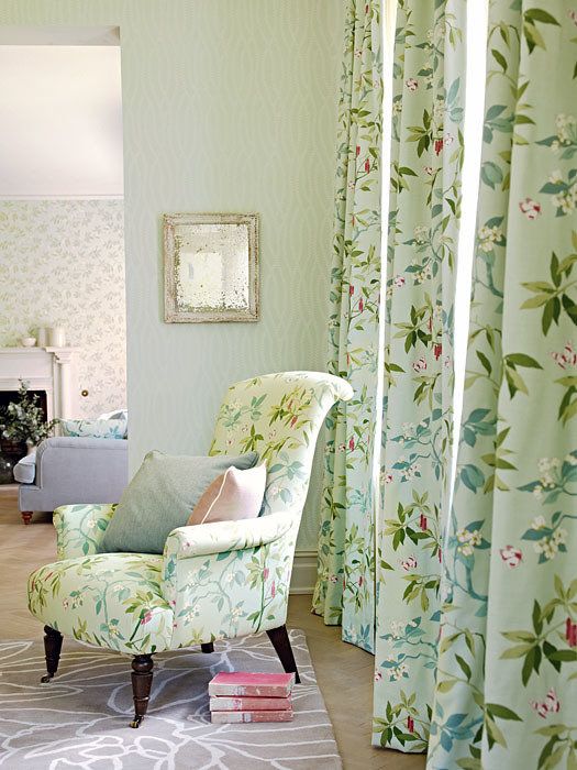 сочетание обоев и тканей-компаньонов из коллекции Maycott от Sanderson сочетание обоев и тканей-компаньонов из коллекции Maycott от Sanderson