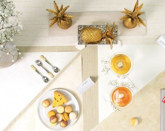 Однотонные флизелиновые обои для стен Atom от Smith & Fellows (Великобритания)