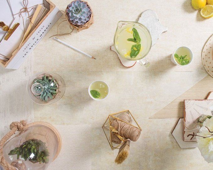 Однотонные флизелиновые обои для стен Atom от Smith & Fellows (Великобритания)