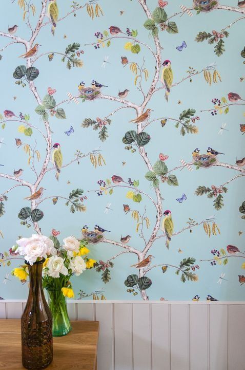 голубые обои с птицами Sanderson из программы Фазенда