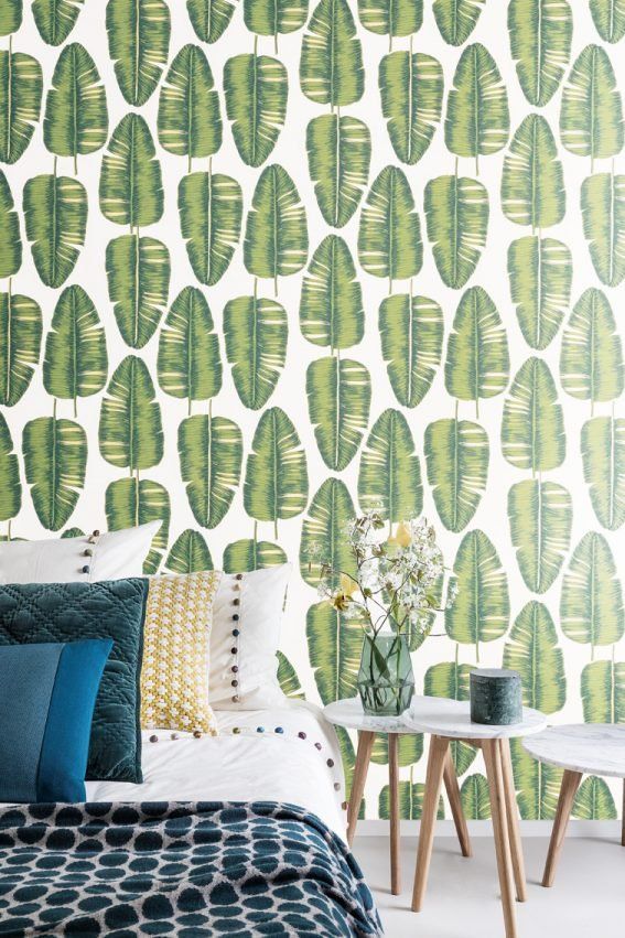 новые каталоги обоев Khroma Zoom для презентации в Санкт-Петербурге