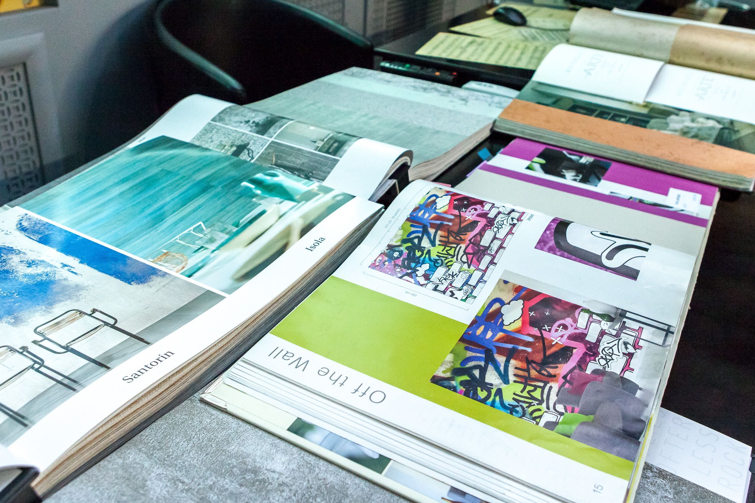 обои в стиле лофт из ассортимента Ампир Декор