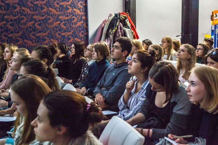 PRAKTIKUM в Центре Дизайна Мануфактура 5 Ампир Декор