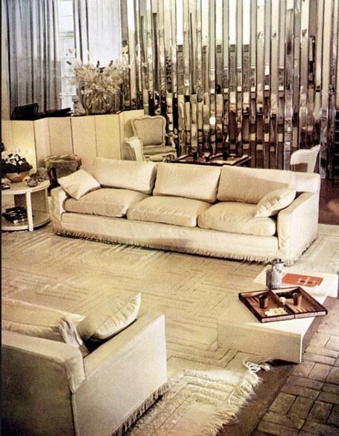 белый интерьер Сири Моэм