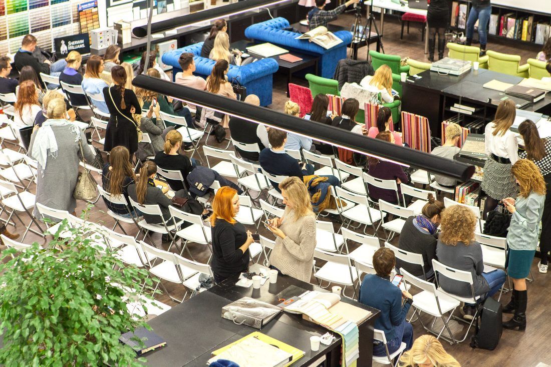 лекция «Инстаграм для дизайнера» главного редактора портала Roomble Оксаны Кашенко в Центре Дизайна Мануфактура 5 Ампир Декор