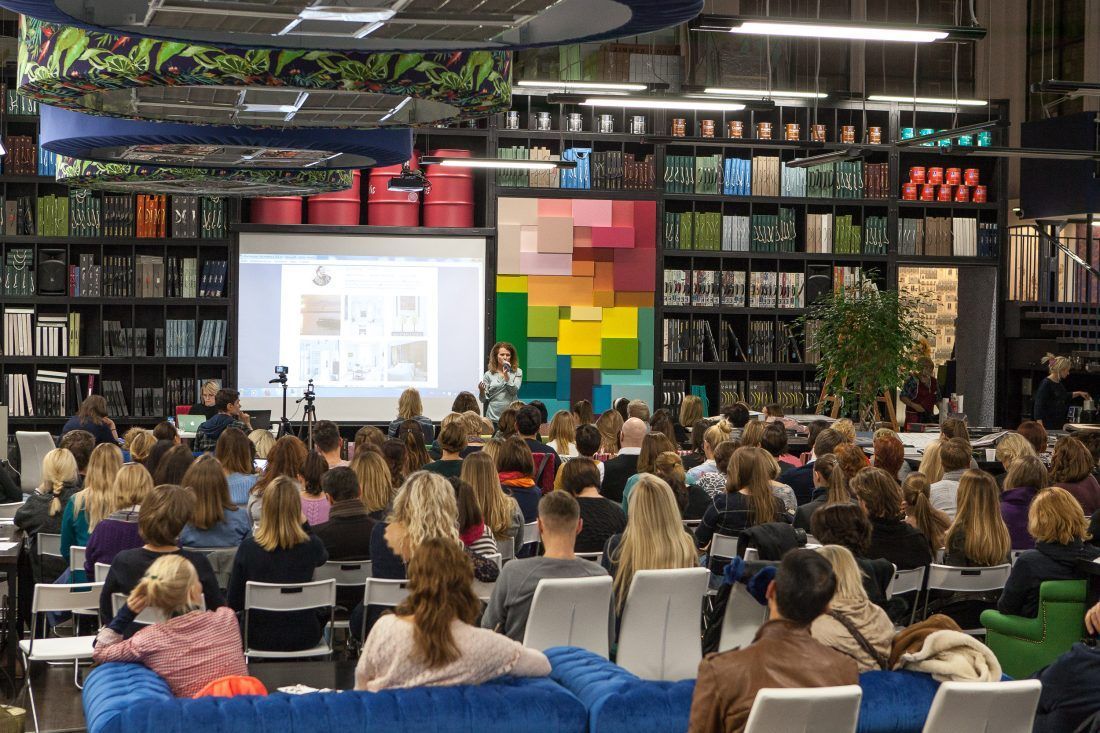 лекция «Инстаграм для дизайнера» главного редактора портала Roomble Оксаны Кашенко в Центре Дизайна Мануфактура 5 Ампир Декор