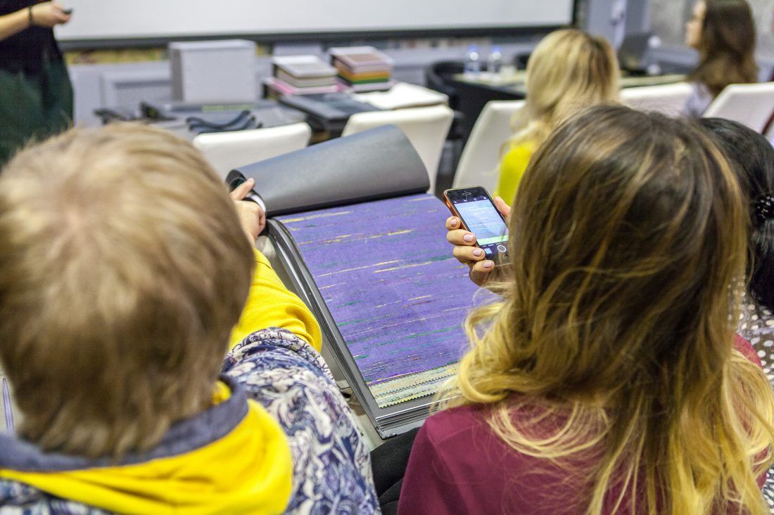 презентация французских обоев Elitis в Центре Дизайна Мануфактура 5 Ампир Декор