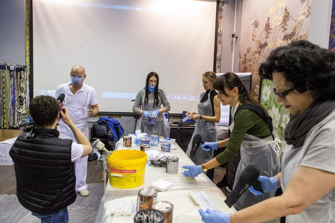 мастер-класс Николая Фетисова по декорированию лепнины в Центре Дизайна Мануфактура 5 Ампир Декор