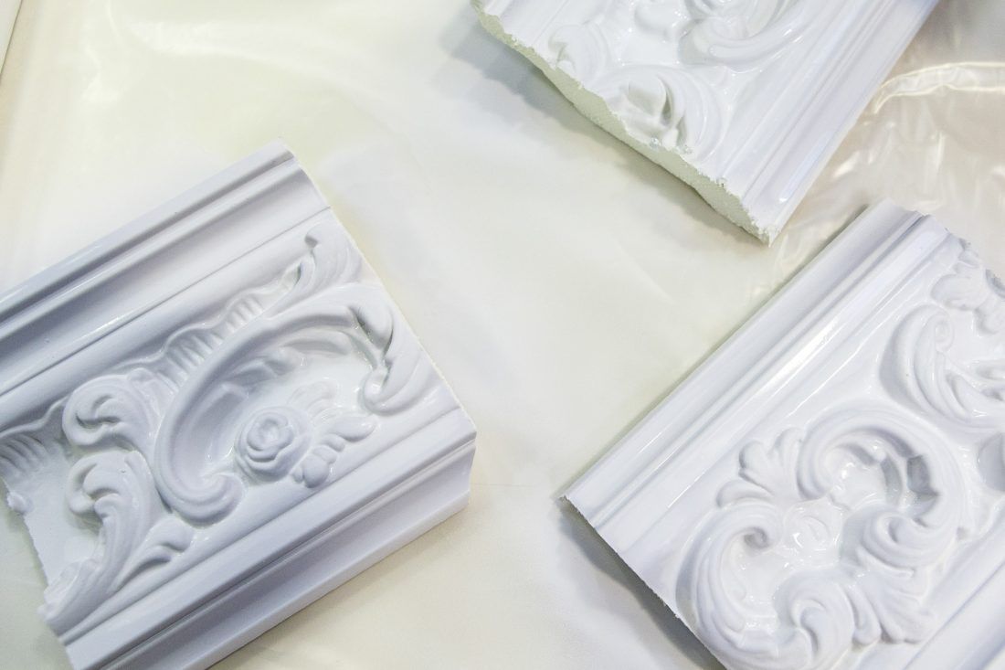 мастер-класс Николая Фетисова по декорированию лепнины в Центре Дизайна Мануфактура 5 Ампир Декор