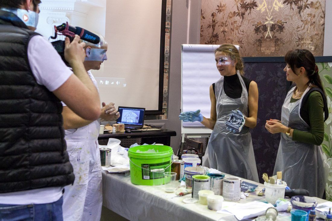 мастер-класс Николая Фетисова по декорированию лепнины в Центре Дизайна Мануфактура 5 Ампир Декор