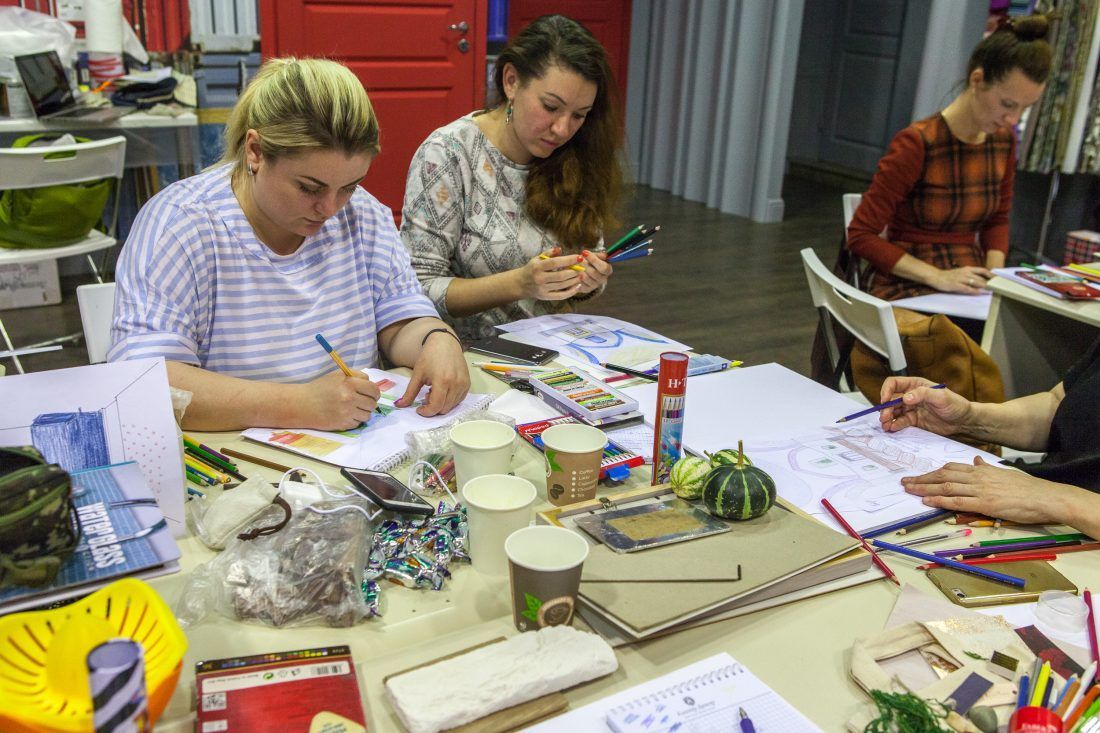 курс Елены Теплицкой «Мастерство работы с цветом» в Центре Дизайна Мануфактура 5 Ампир Декор