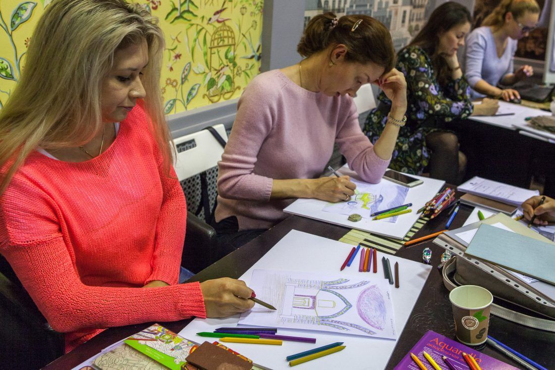 курс Елены Теплицкой «Мастерство работы с цветом» в Центре Дизайна Мануфактура 5 Ампир Декор