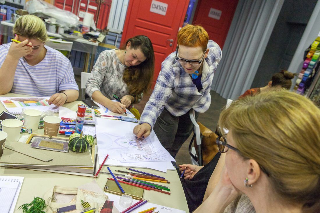 курс Елены Теплицкой «Мастерство работы с цветом» в Центре Дизайна Мануфактура 5 Ампир Декор