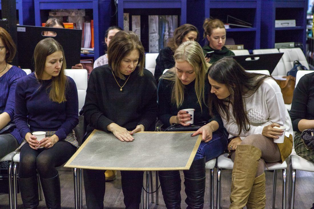 мастер-класс по работе с декоративными штукатурками Capadecor в Центре Дизайна Мануфактура 5 Ампир Декор