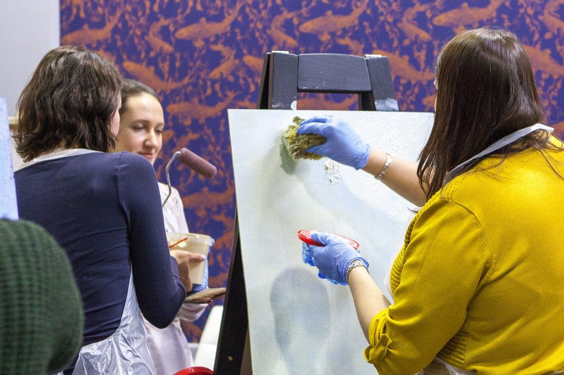 мастер-класс по работе с декоративными штукатурками Capadecor в Центре Дизайна Мануфактура 5 Ампир Декор