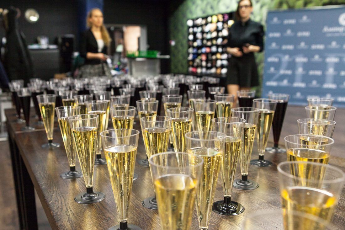 компании Ампир Декор 21 год!