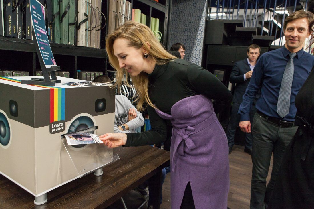 компании Ампир Декор 21 год!