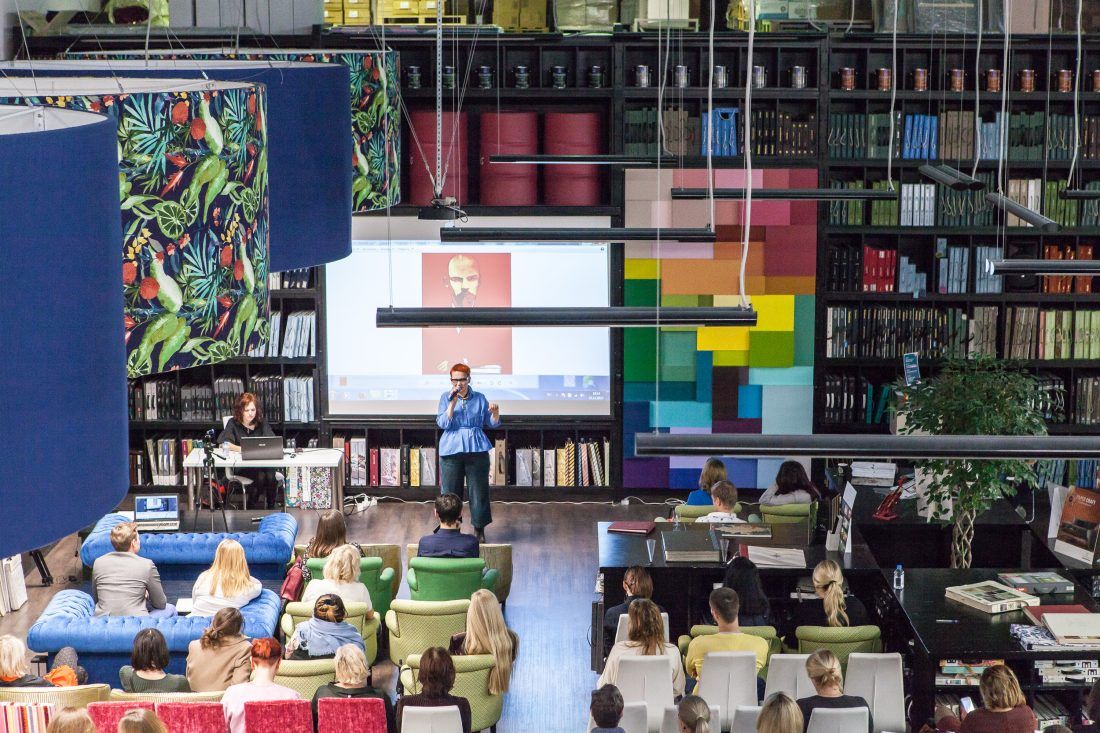 компании Ампир Декор 21 год!