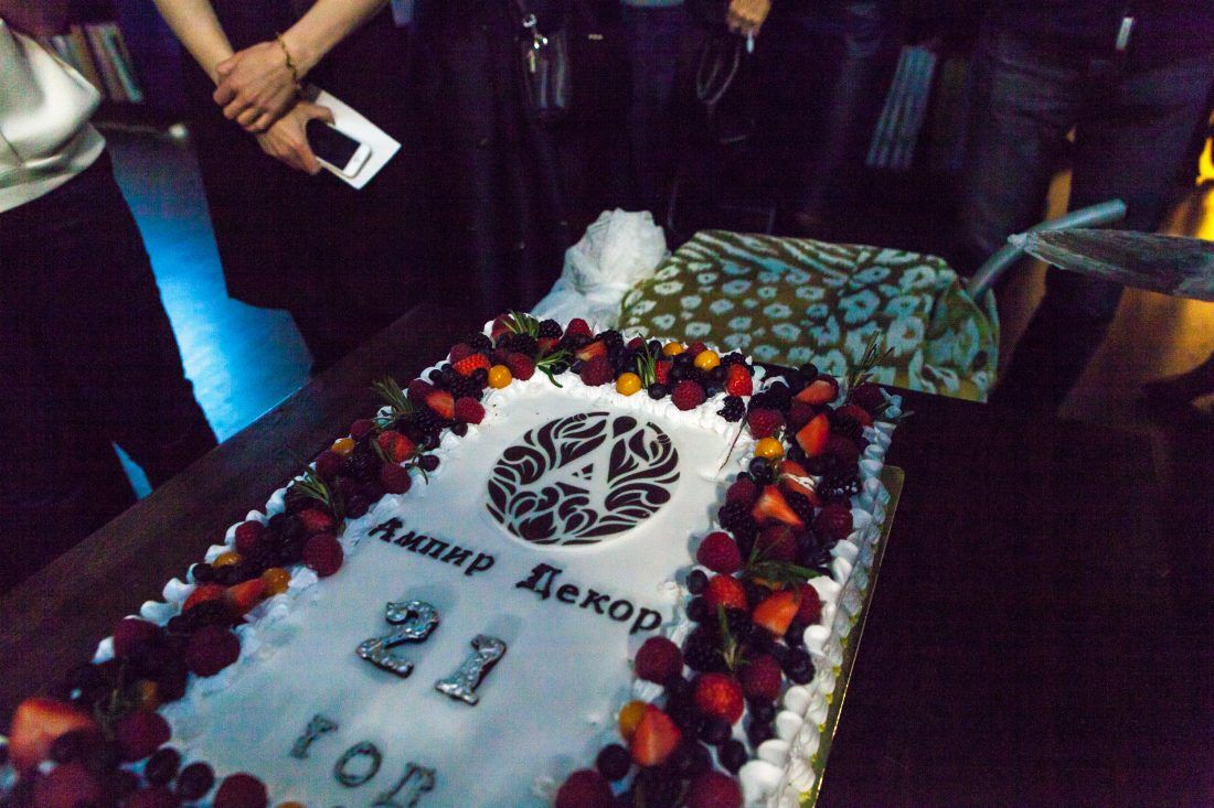 компании Ампир Декор 21 год!