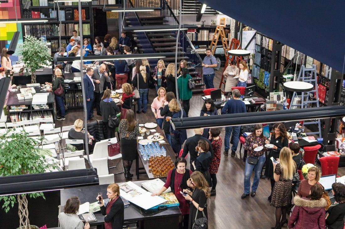 компании Ампир Декор 21 год!