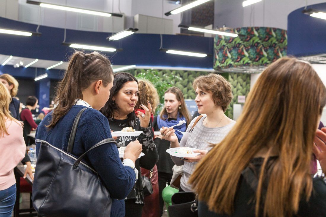 компании Ампир Декор 21 год!