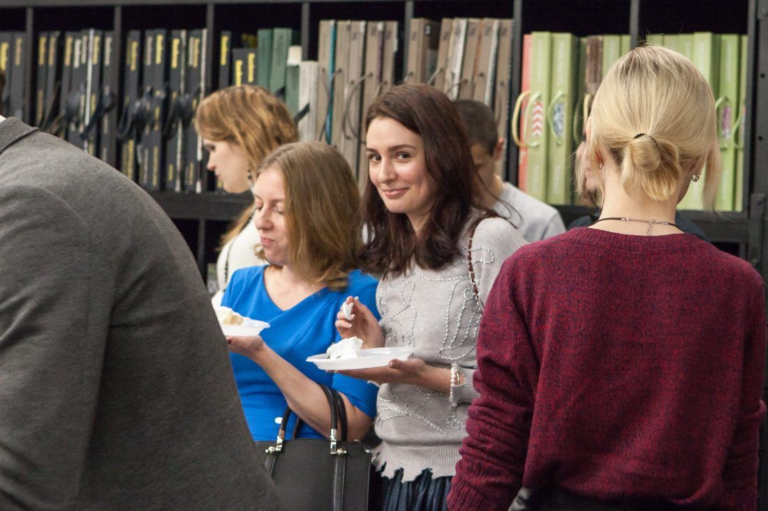 компании Ампир Декор 21 год!