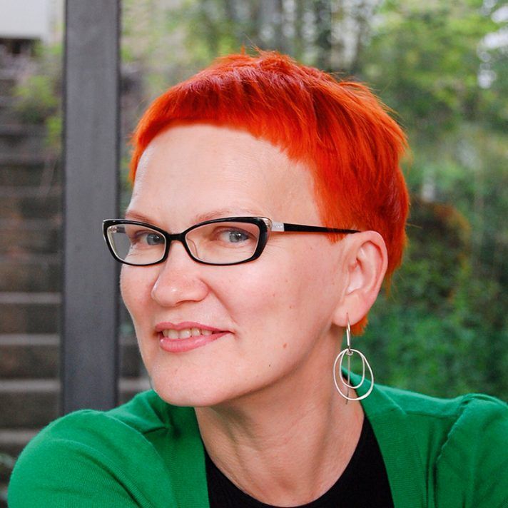 дизайнер Елена Теплицкая