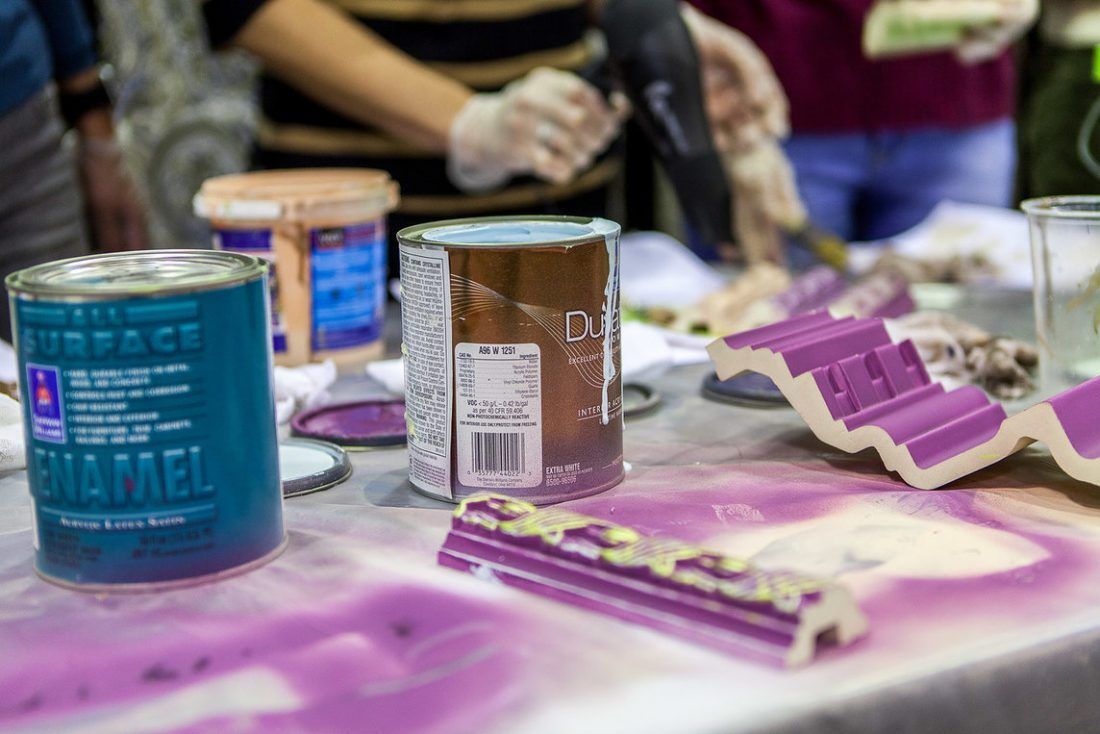 мастер-класс по декорированию лепнины красками Sherwin-Williams в Ампир Декор