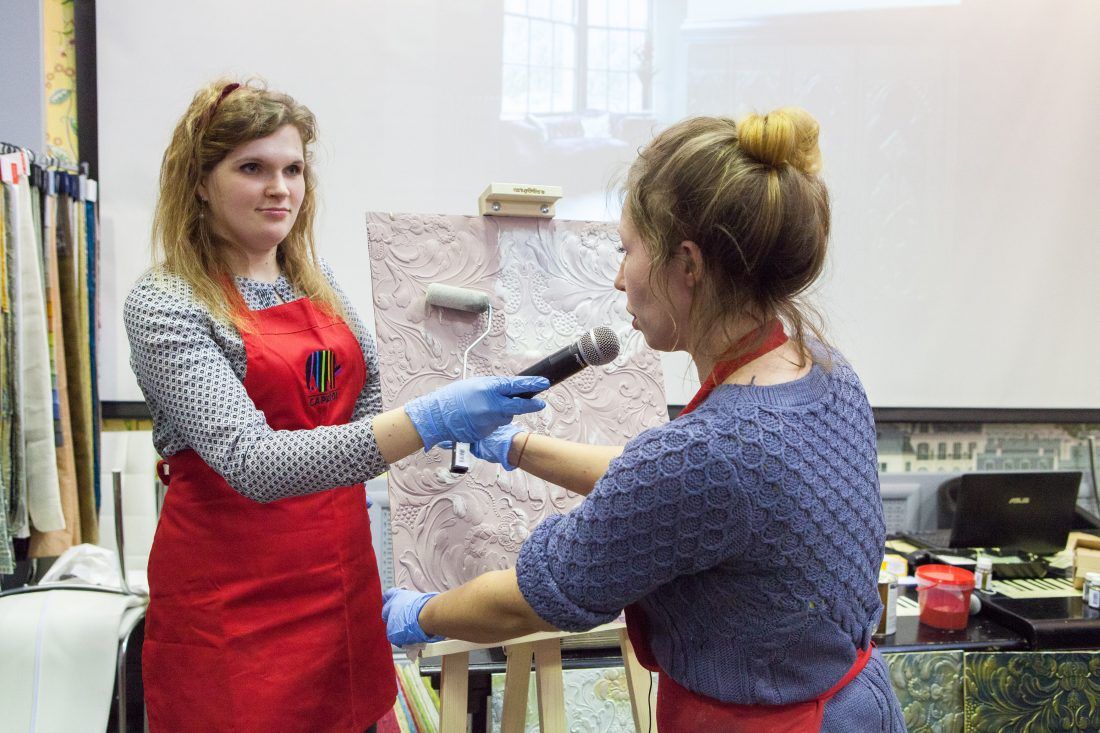 мастер-класс по декорированию Lincrusta красками Sherwin-Williams в Центре Дизайна Мануфактура 5 Ампир Декор