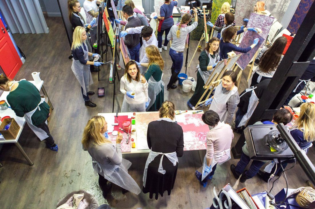 мастер-класс по декорированию Lincrusta красками Sherwin-Williams в Центре Дизайна Мануфактура 5 Ампир Декор