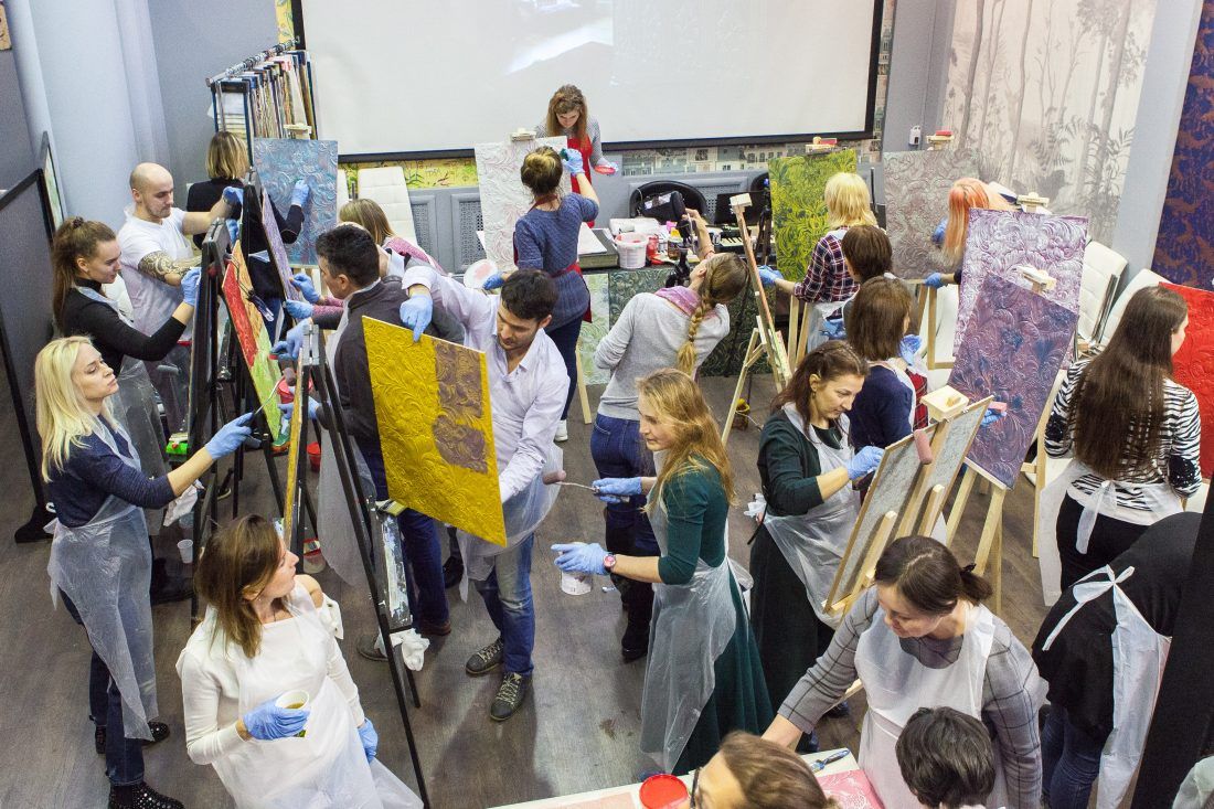 мастер-класс по декорированию Lincrusta красками Sherwin-Williams в Центре Дизайна Мануфактура 5 Ампир Декор