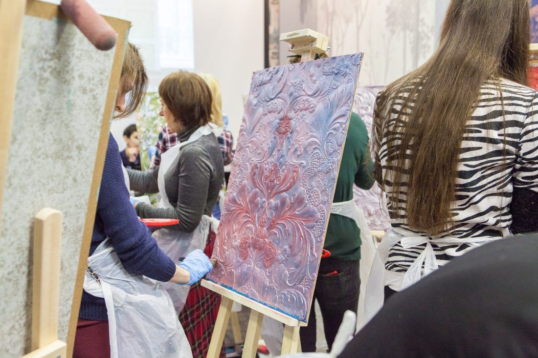 мастер-класс по декорированию Lincrusta красками Sherwin-Williams в Центре Дизайна Мануфактура 5 Ампир Декор