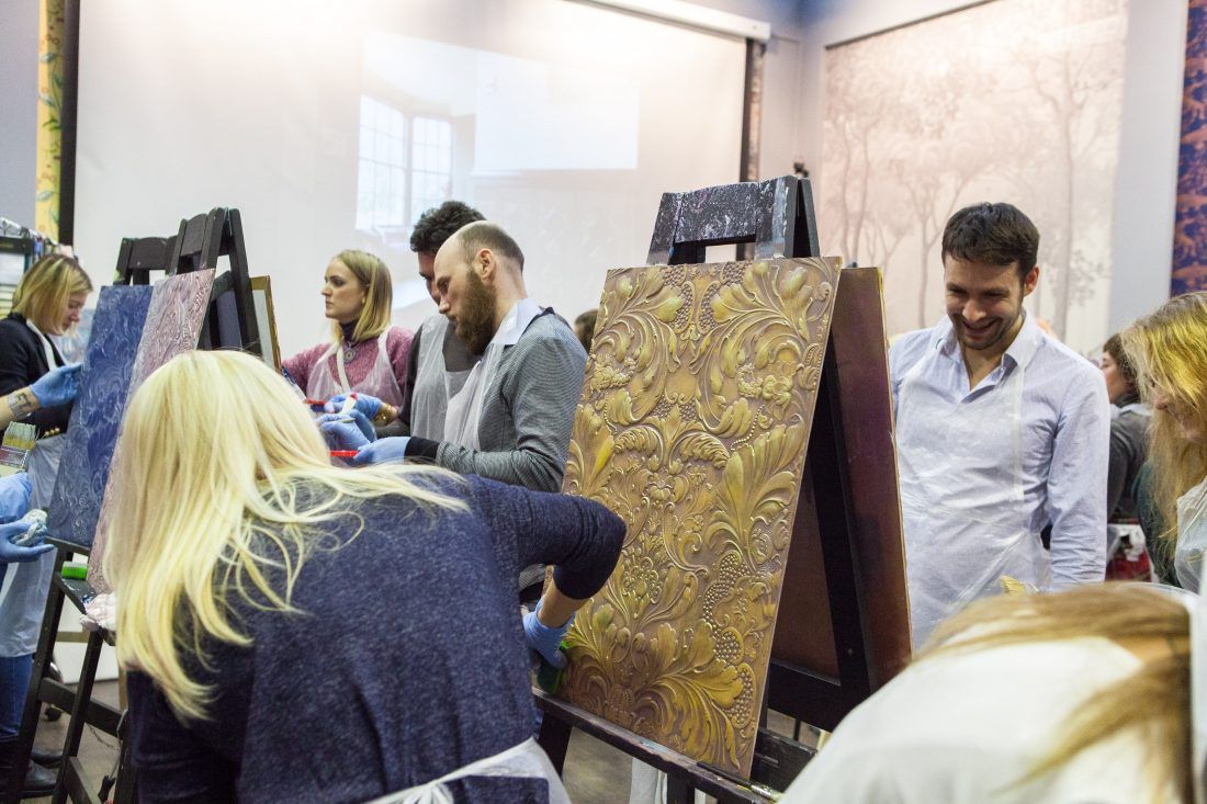 мастер-класс по декорированию Lincrusta красками Sherwin-Williams в Центре Дизайна Мануфактура 5 Ампир Декор
