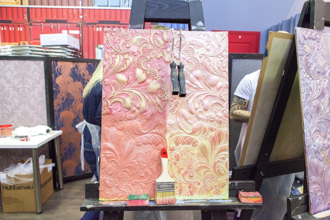 мастер-класс по декорированию Lincrusta красками Sherwin-Williams в Центре Дизайна Мануфактура 5 Ампир Декор