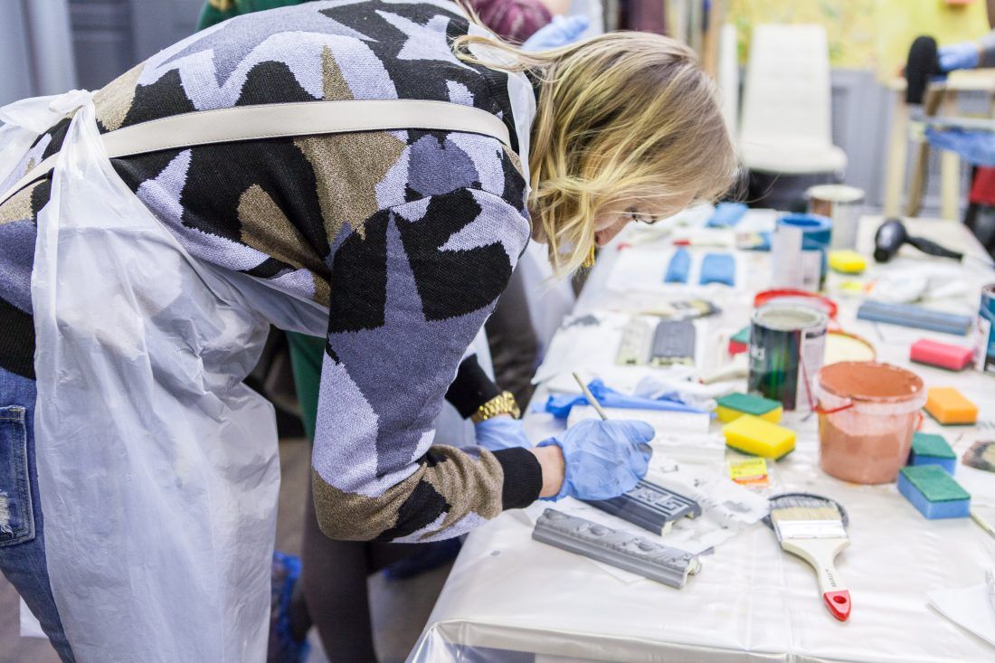 мастер-класс Sherwin-Williams по декорированию лепнины в Центре Дизайна Мануфактура 5 Ампир Декор