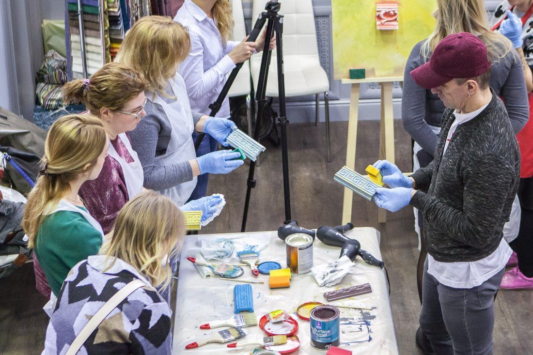 мастер-класс Sherwin-Williams по декорированию лепнины в Центре Дизайна Мануфактура 5 Ампир Декор