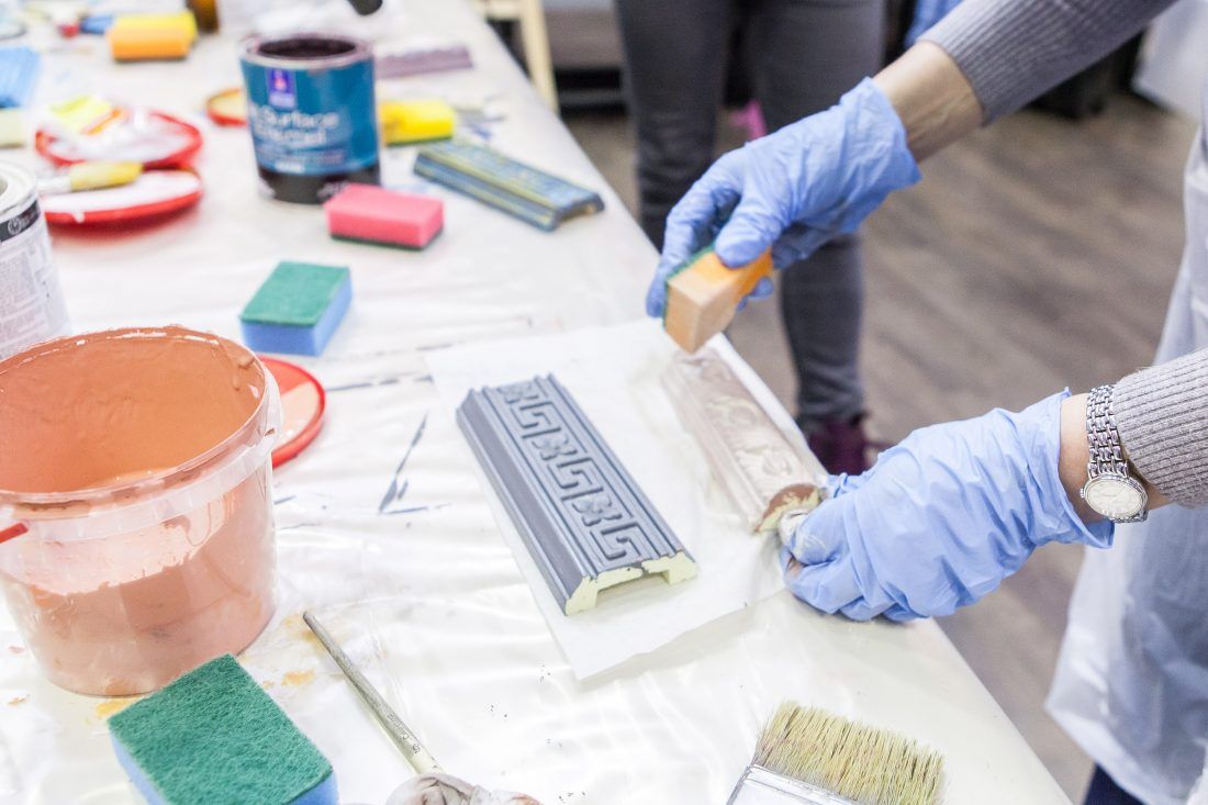 мастер-класс Sherwin-Williams по декорированию лепнины в Центре Дизайна Мануфактура 5 Ампир Декор