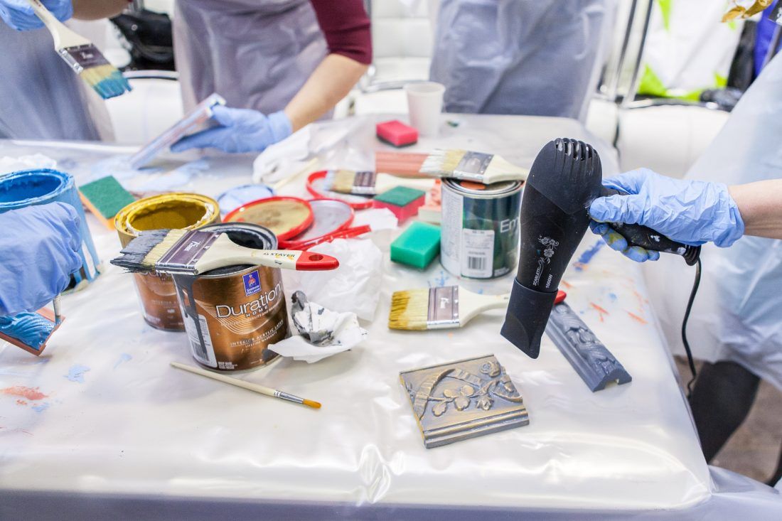 мастер-класс Sherwin-Williams по декорированию лепнины в Центре Дизайна Мануфактура 5 Ампир Декор