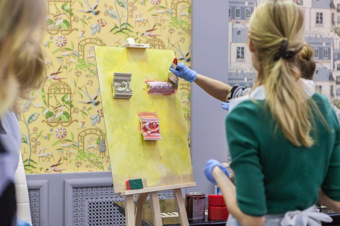 мастер-класс Sherwin-Williams по декорированию лепнины в Центре Дизайна Мануфактура 5 Ампир Декор