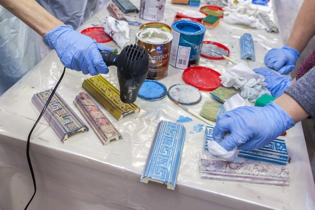 мастер-класс Sherwin-Williams по декорированию лепнины в Центре Дизайна Мануфактура 5 Ампир Декор