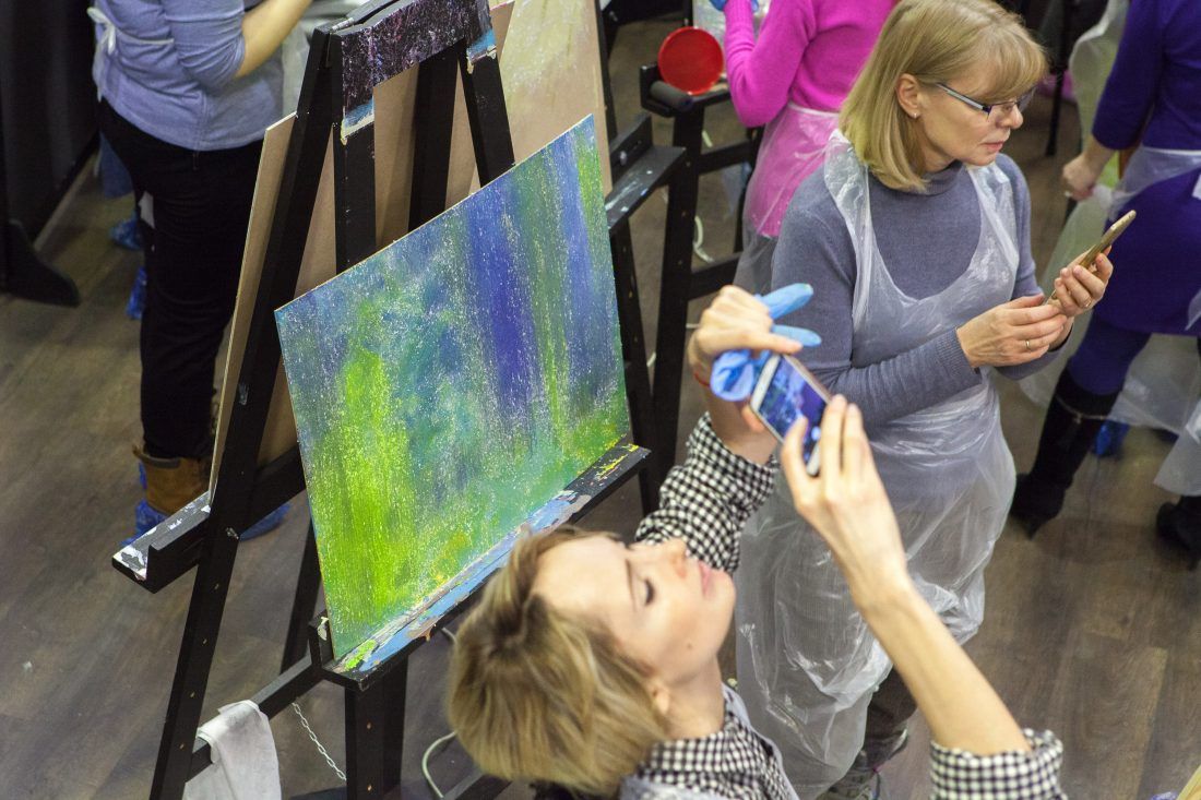 мастер-класс по работе с лазурью для декоративной штукатурки в Центре Дизайна Мануфактура 5 Ампир Декор