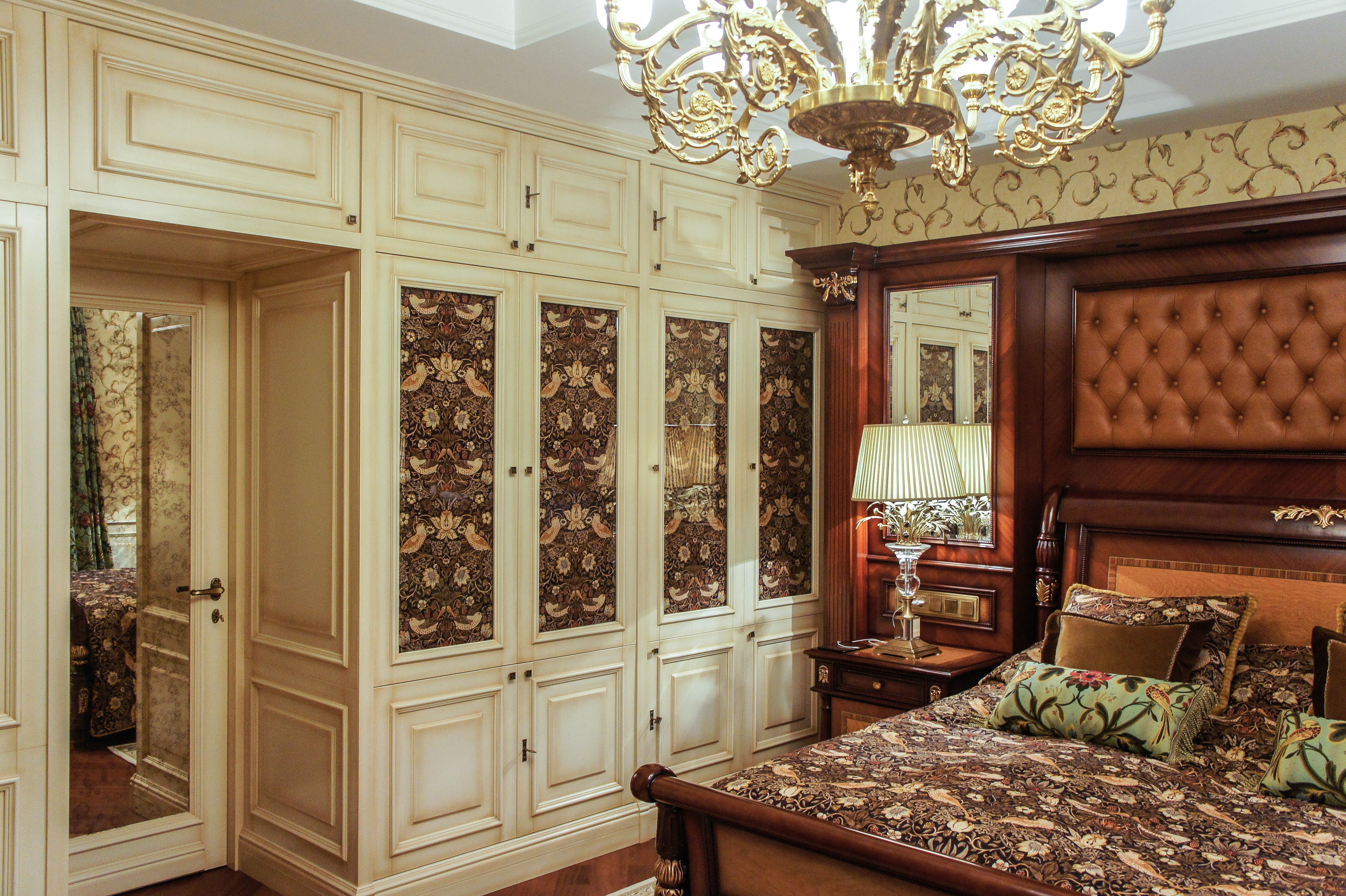 интерьер спальни в английском стиле, дизайнер Катерина Радимова