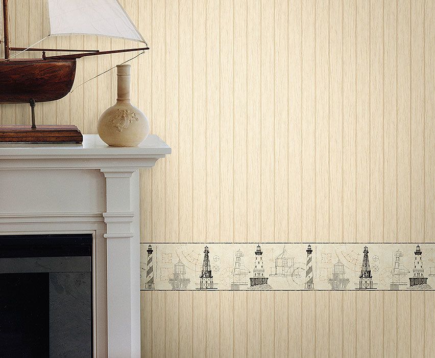 обои с имитацией древесных досок дополнены бордюром с рисунками маяков