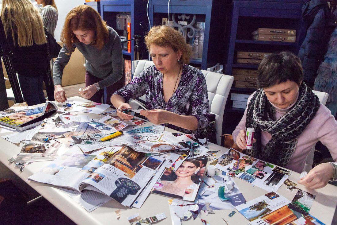 Практическая часть лекции Елены Кульжик «Архетипы в дизайне», которая состоялась 15 марта в Мануфактуре 5